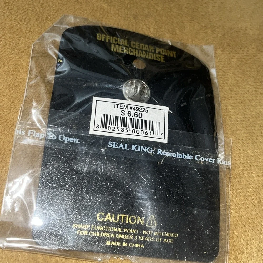 RARE Cedar Point 1989 Magnum‎ XL 200  Collectible Souvenir Lapel Hat Pin Vintage